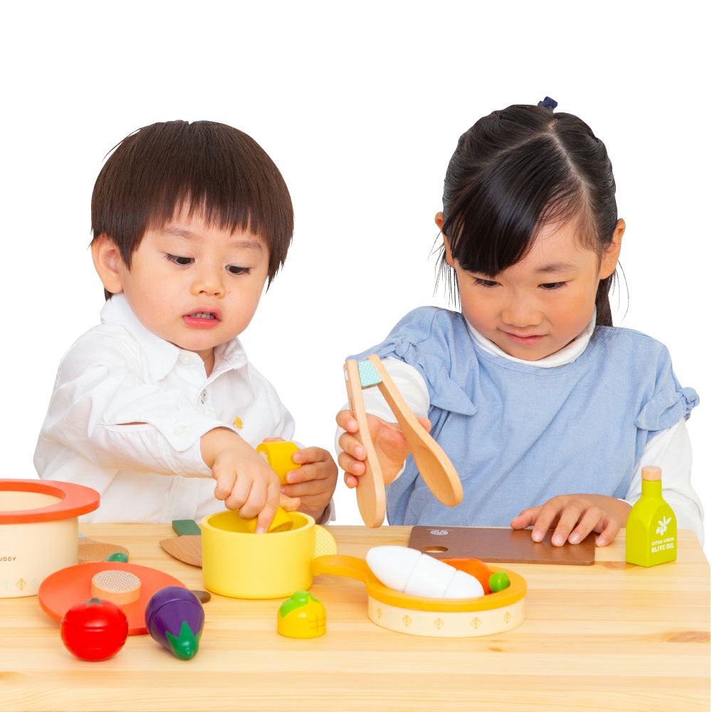 はじめてのおままごと サラダ＆なべフライパンセット | ウッディプッディ